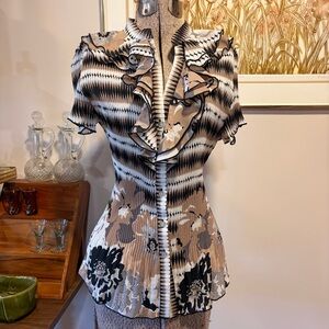 NICOLA Ruffled Sheer Floral Print Short-Sleeve Blouse in Taupe, Black & White